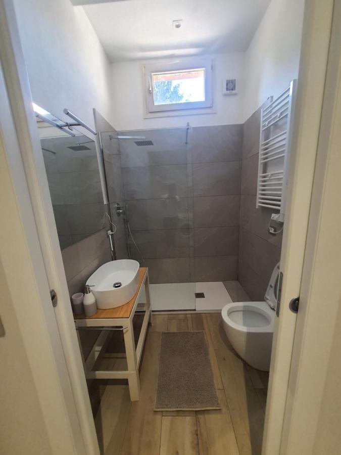 Ferienwohnung Alloggi Di Porta Po Cremona Exterior foto